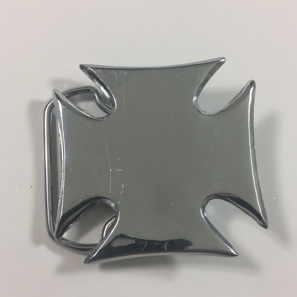 Independent cross chrome men’s belt buckle